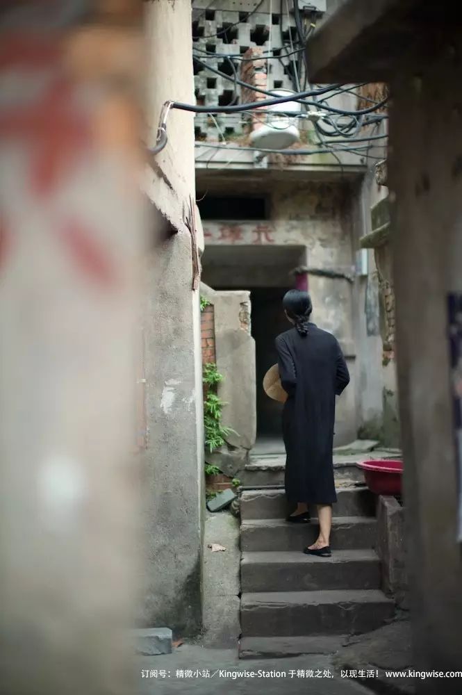 青岛路上慢慢扫（一）