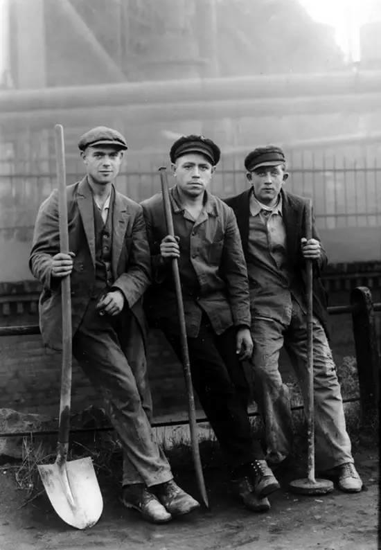 100张大师经典黑白人像 100张大师经典黑白人像