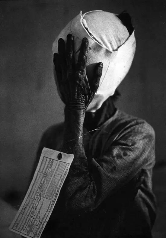 100张大师经典黑白人像 100张大师经典黑白人像