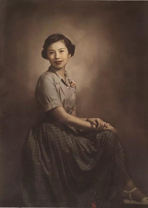 一个犹太摄影师用胶片拍了无数民国美女，美到无可救药！