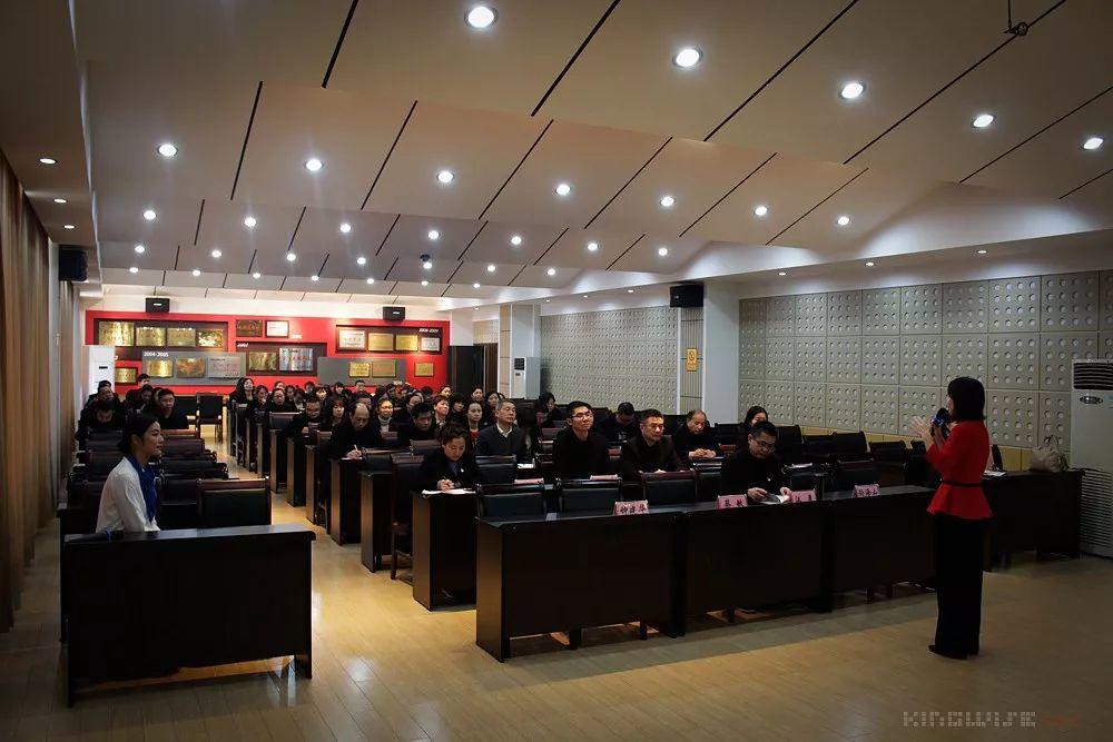 精微生活|“窗口文明服务礼仪”培训