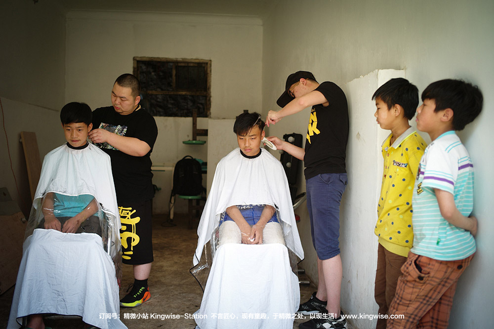 彝族孩子们的“阿杰鲁”,唱给大人们听。