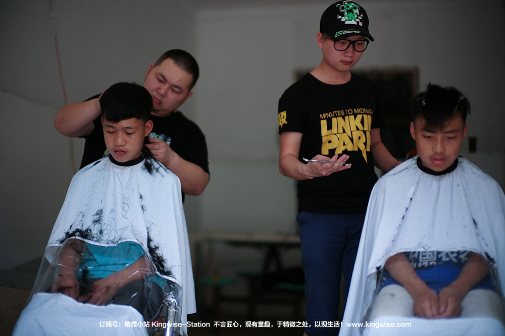 彝族孩子们的“阿杰鲁”,唱给大人们听。