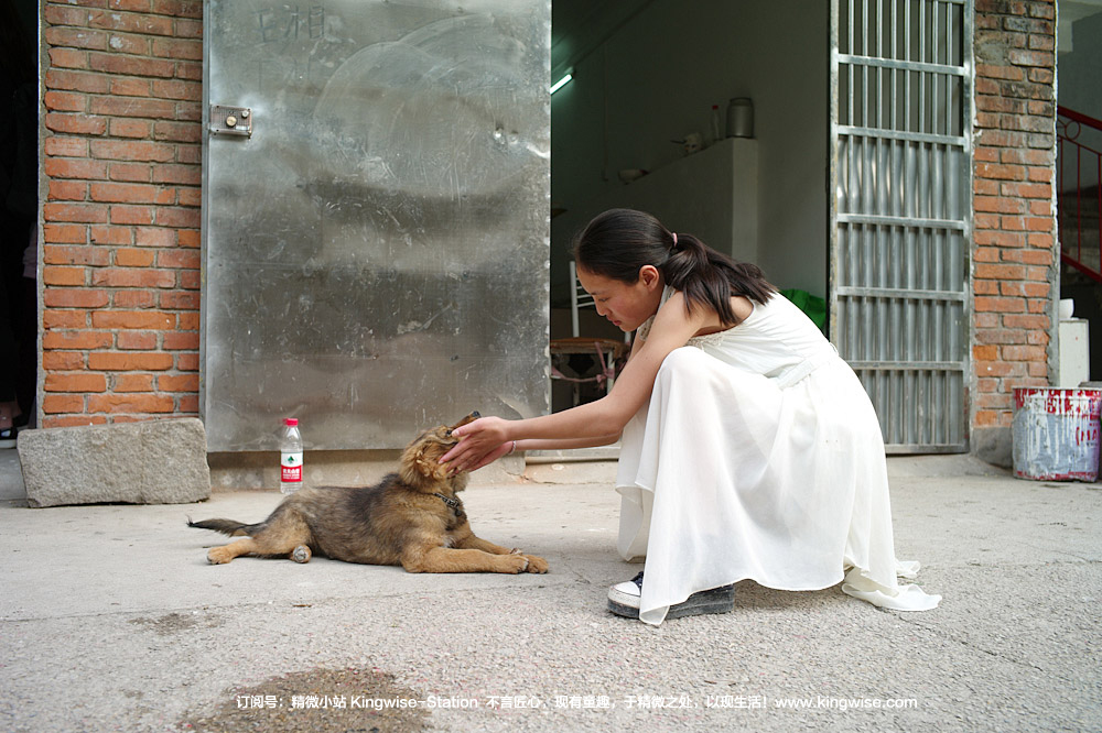 彝族孩子们的“阿杰鲁”,唱给大人们听。
