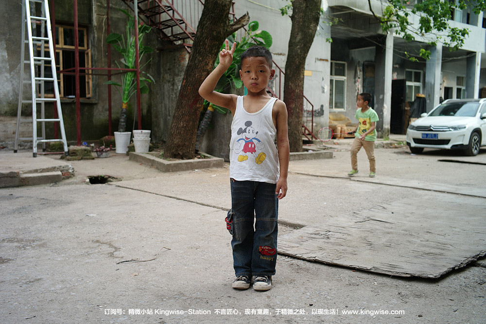 彝族孩子们的“阿杰鲁”,唱给大人们听。