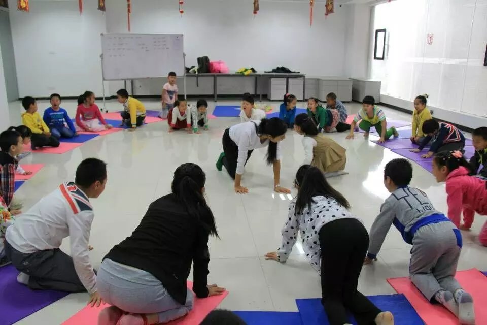 儿童瑜伽的益处及课程特点