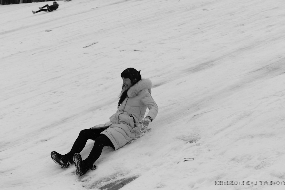 一夜雪，“从”前慢。