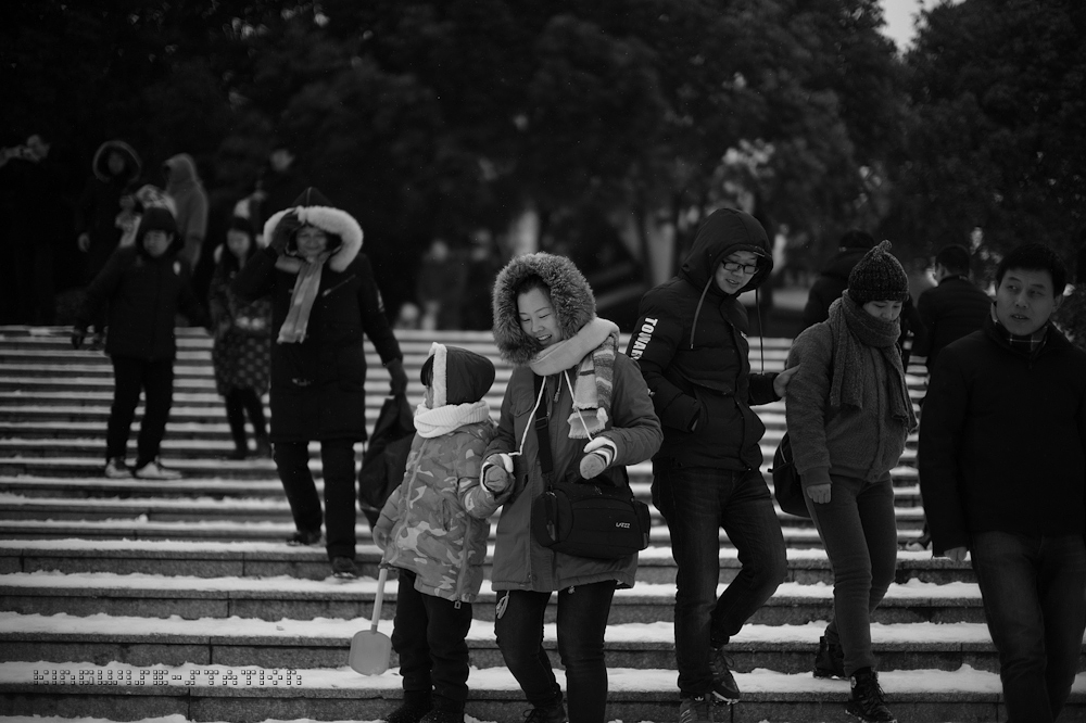 一夜雪，“从”前慢。