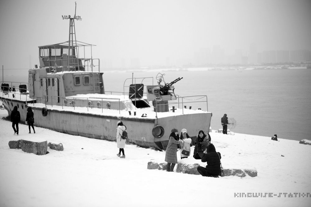 一夜雪，“从”前慢。