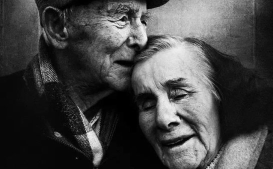 充满故事性的黑白人像摄影