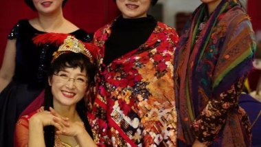 拥有优雅,是女人最温柔的力量。